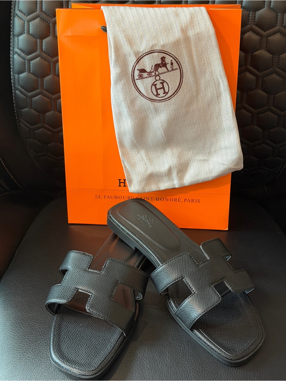 Black Leather H Slide Sandals- size 39